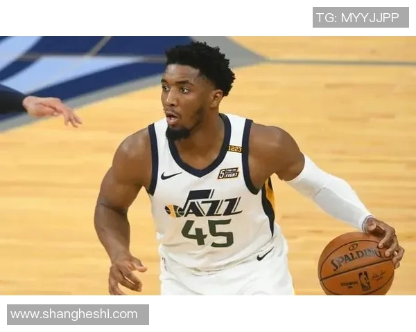 爵士客场大胜篮网米切尔单场35分引爆全场