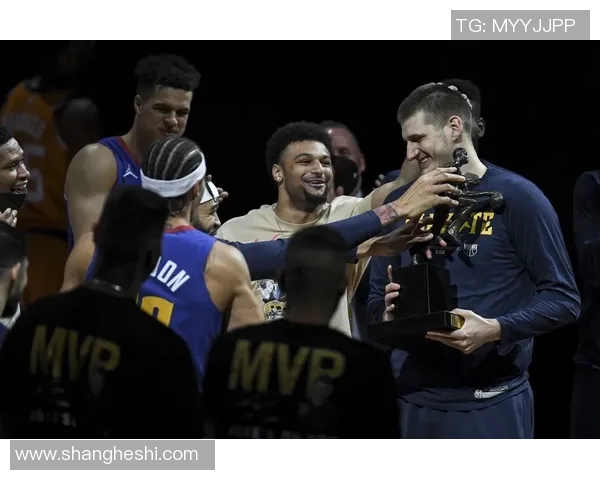 篮网头号球星杜兰特受伤，将缺席季后赛系列赛，球迷心情沉重