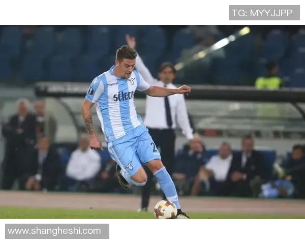 米林科维奇新赛季表现出色,引发欧洲豪门球队关注 米林科维奇新赛季表现出色,引发欧洲豪门球队关注