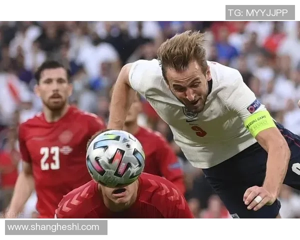 英国足球队在欧洲杯赛中取得胜利，晋级半决赛